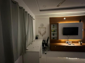 Premium Room Prime Location Hosted by an IITian